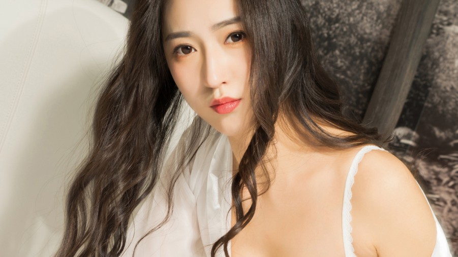 年轻人高清在线观看免费高清在线观看海报