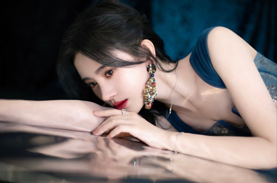 年轻人高清在线观看免费高清在线观看海报